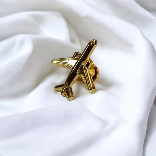 Gk Gold-Plated Airplane Lapel Pin – Stylish Aviation-Themed Metal Badge for Pilots, Flig…